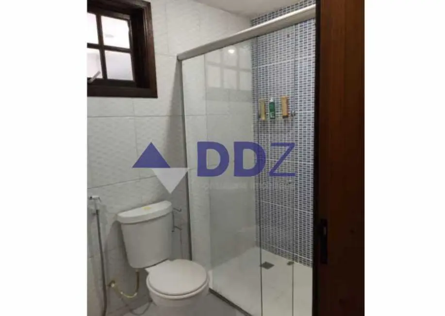 Casa com 6 quartos à venda, 574m2 em Rio De Janeiro - RJ - imagem 4 Foto 4 de Casa com 6 quartos à venda, 574m2 em Rio De Janeiro - RJ