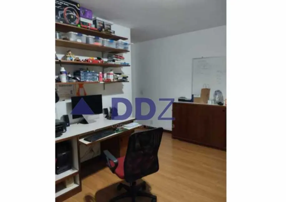 Casa com 6 quartos à venda, 574m2 em Rio De Janeiro - RJ - imagem 9 Foto 9 de Casa com 6 quartos à venda, 574m2 em Rio De Janeiro - RJ