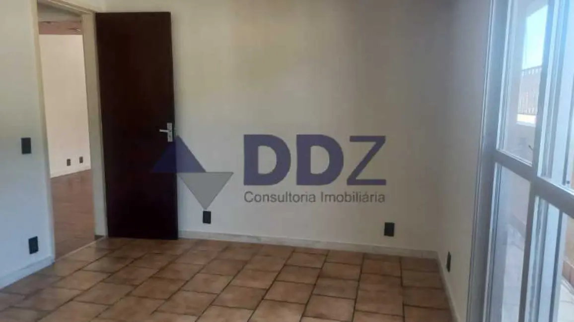 Cobertura com 4 quartos à venda, 250m2 em Rio De Janeiro - RJ - imagem 7 Foto 7 de Cobertura com 4 quartos à venda, 250m2 em Rio De Janeiro - RJ