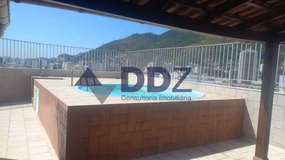 Cobertura com 4 quartos à venda, 250m2 em Rio De Janeiro - RJ - imagem 2 Foto 2 de Cobertura com 4 quartos à venda, 250m2 em Rio De Janeiro - RJ