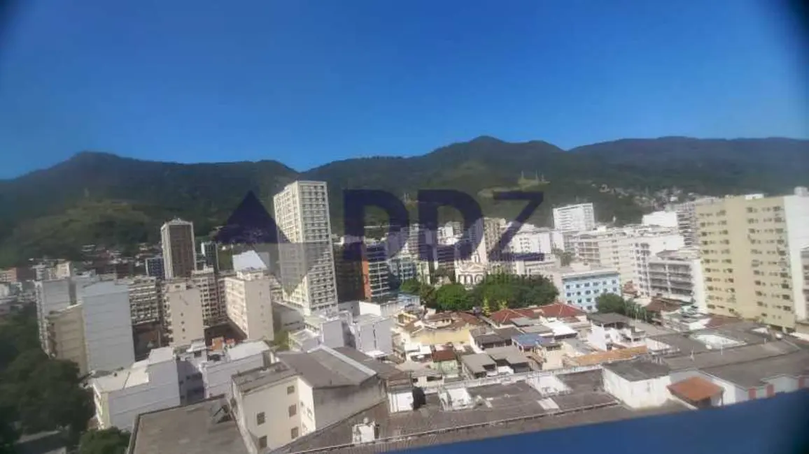 Cobertura com 4 quartos à venda, 250m2 em Rio De Janeiro - RJ - imagem 3 Foto 3 de Cobertura com 4 quartos à venda, 250m2 em Rio De Janeiro - RJ