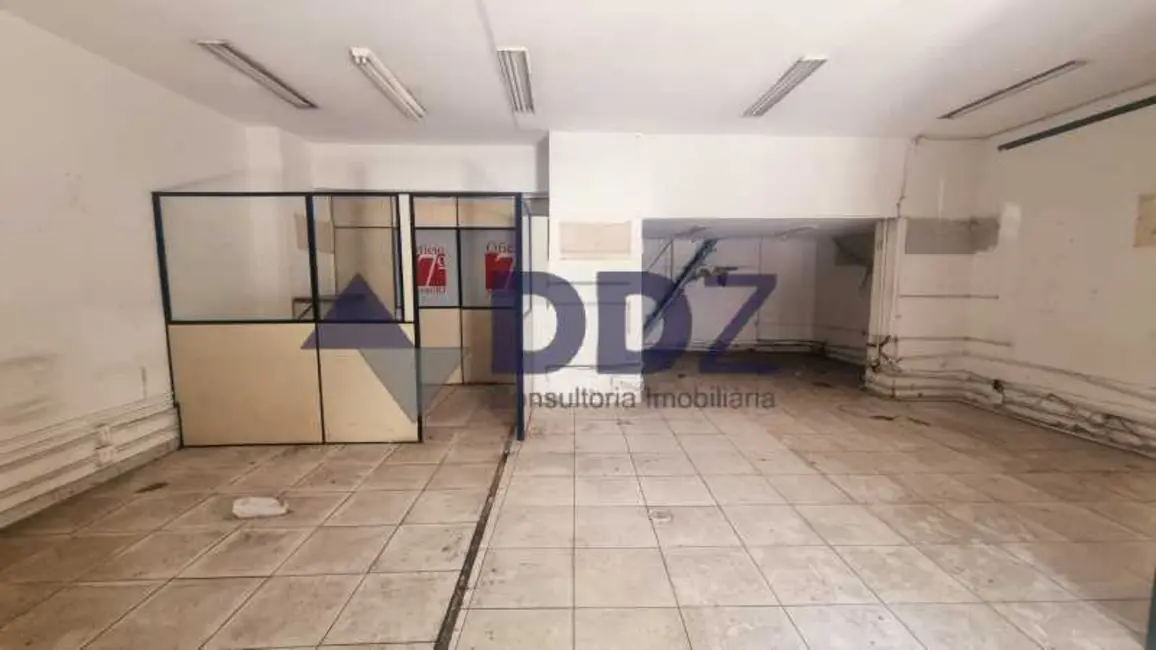 Sala Comercial à venda, 356m2 em Rio De Janeiro - RJ - imagem 4 Foto 4 de Sala Comercial à venda, 356m2 em Rio De Janeiro - RJ