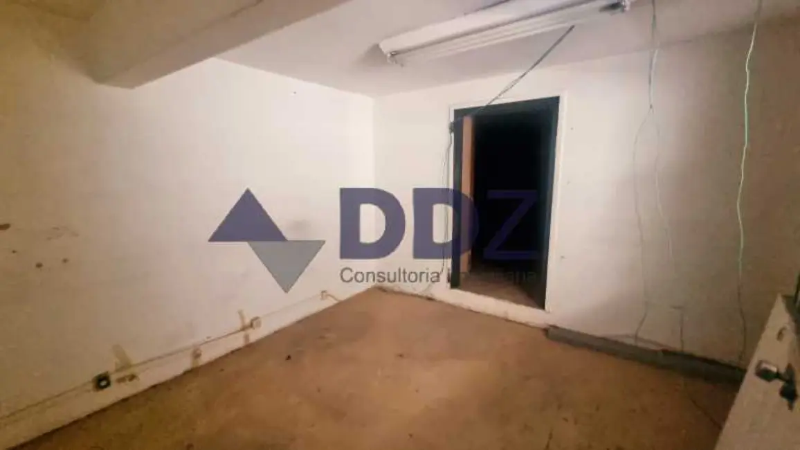 Sala Comercial à venda, 356m2 em Rio De Janeiro - RJ - imagem 9 Foto 9 de Sala Comercial à venda, 356m2 em Rio De Janeiro - RJ