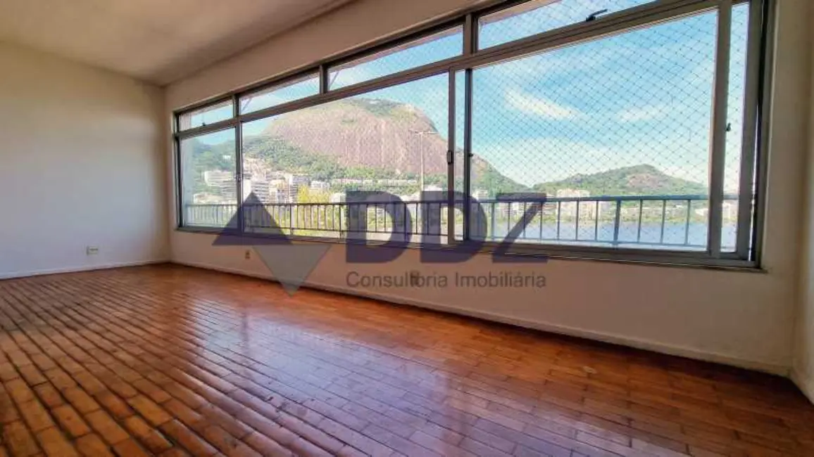 Foto 3 de Apartamento com 4 quartos à venda, 340m2 em Rio De Janeiro - RJ