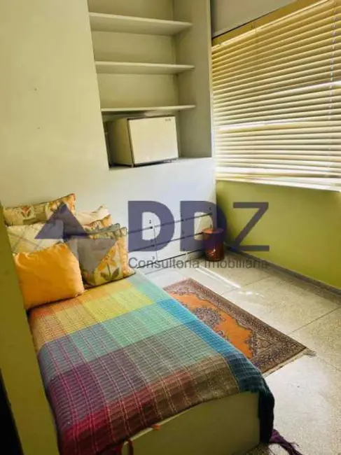 Sala Comercial à venda, 29m2 em Rio De Janeiro - RJ - imagem 1 Foto 1 de Sala Comercial à venda, 29m2 em Rio De Janeiro - RJ