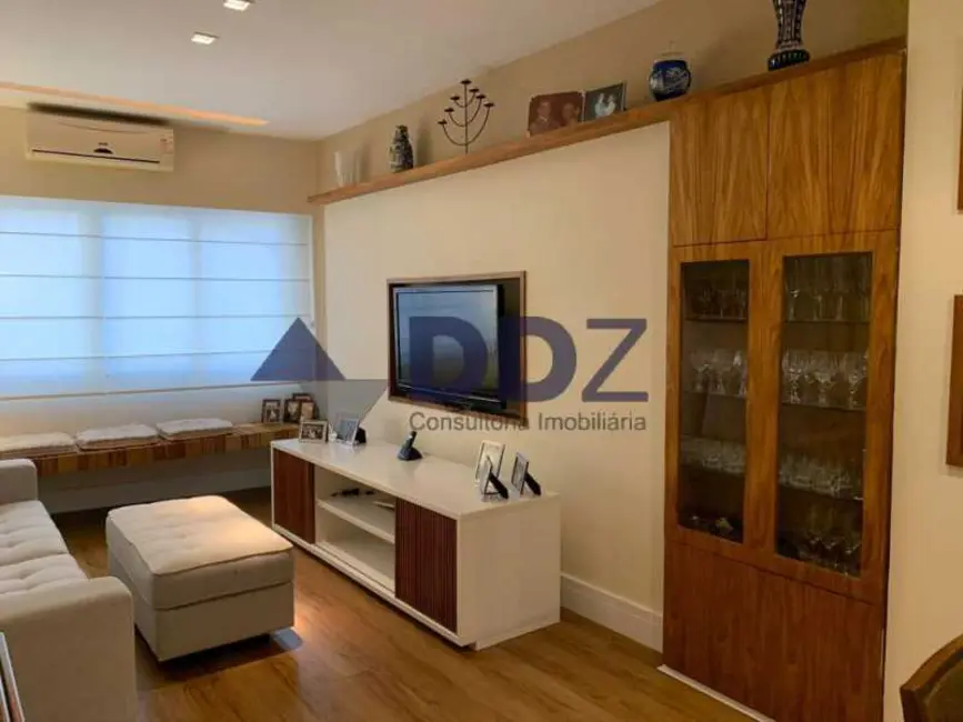 Foto 2 de Apartamento com 3 quartos à venda, 100m2 em Rio De Janeiro - RJ