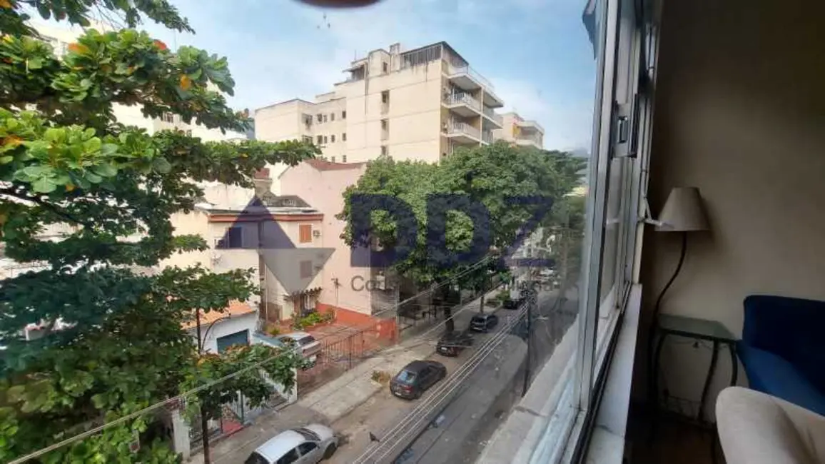 Foto 3 de Apartamento com 2 quartos à venda, 70m2 em Rio De Janeiro - RJ
