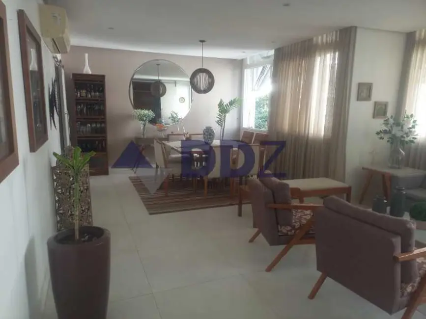 Foto 2 de Apartamento com 3 quartos à venda, 148m2 em Rio De Janeiro - RJ