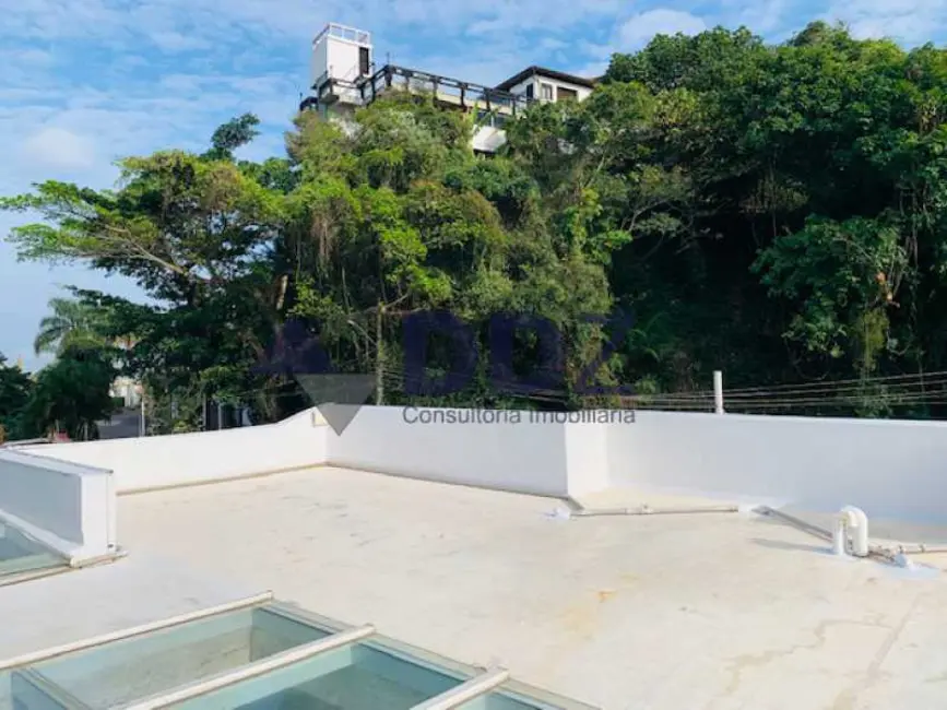 Foto 3 de Casa de Condomínio com 6 quartos à venda, 1088m2 em Rio De Janeiro - RJ