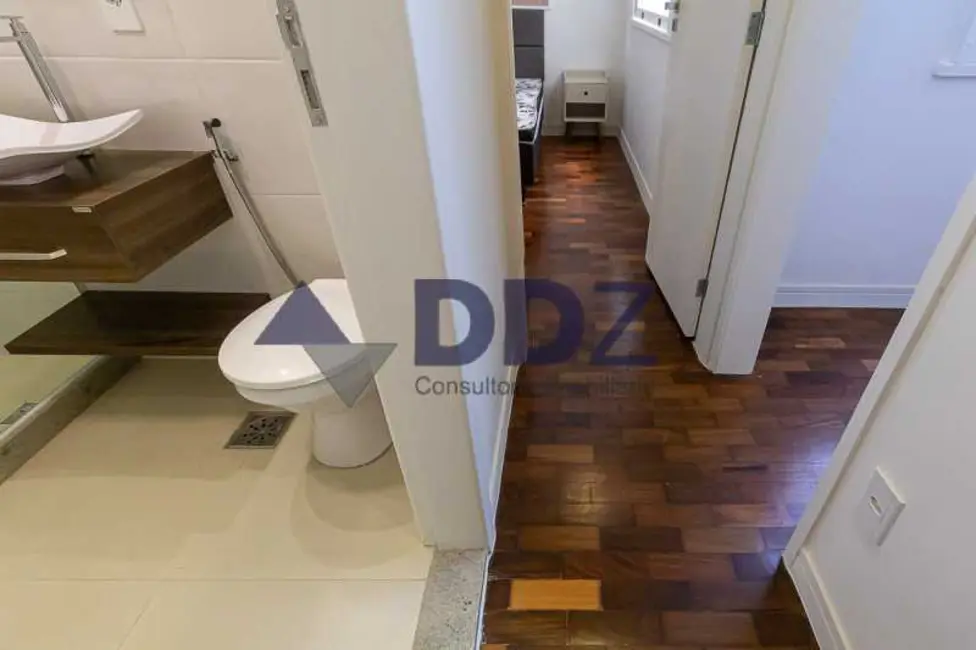 Foto 8 de Apartamento com 2 quartos à venda, 80m2 em Rio De Janeiro - RJ