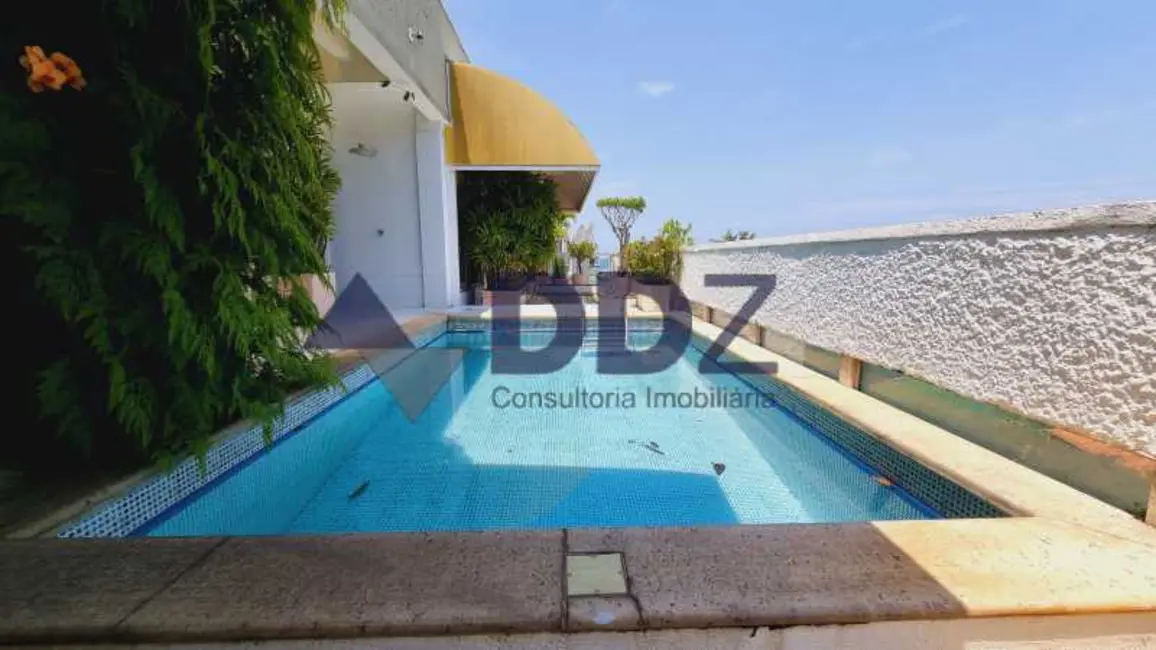 Cobertura com 3 quartos à venda, 435m2 em Rio De Janeiro - RJ - imagem 6 Foto 6 de Cobertura com 3 quartos à venda, 435m2 em Rio De Janeiro - RJ