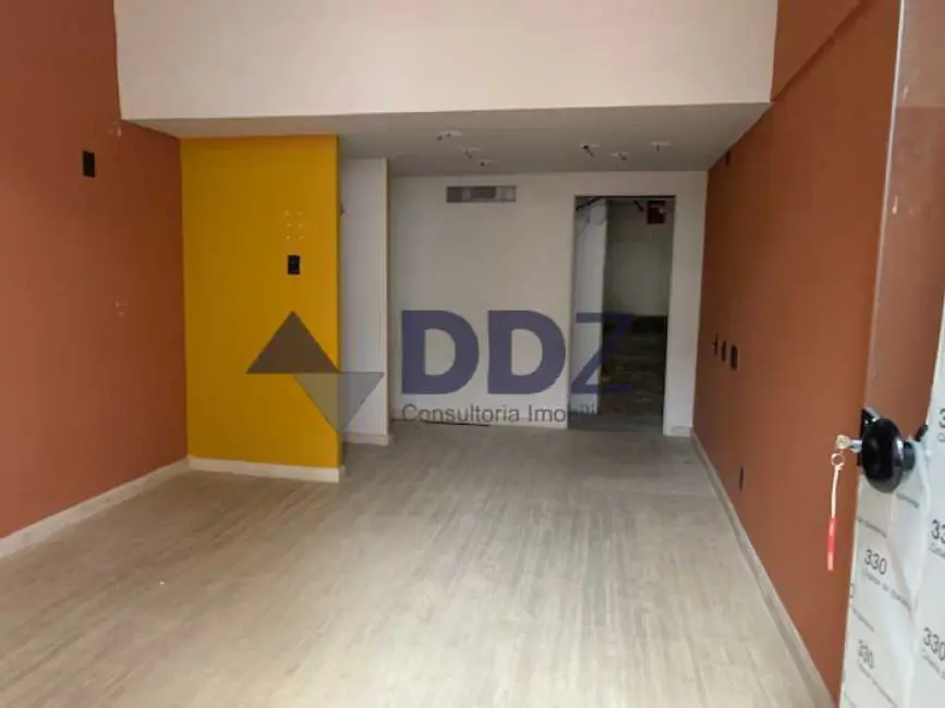 Foto 1 de Sala Comercial à venda, 28m2 em Rio De Janeiro - RJ