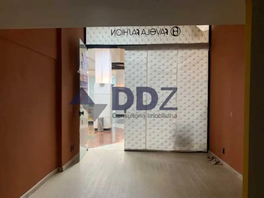 Foto 3 de Sala Comercial à venda, 28m2 em Rio De Janeiro - RJ