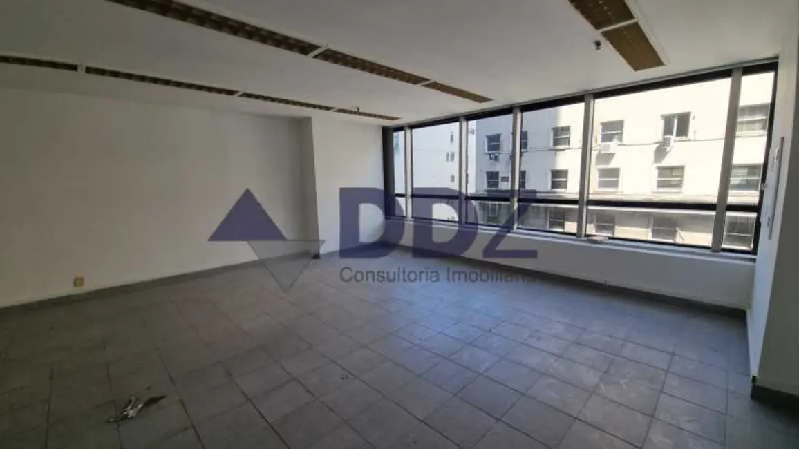 Sala Comercial à venda, 209m2 em Rio De Janeiro - RJ - imagem 8 Foto 8 de Sala Comercial à venda, 209m2 em Rio De Janeiro - RJ