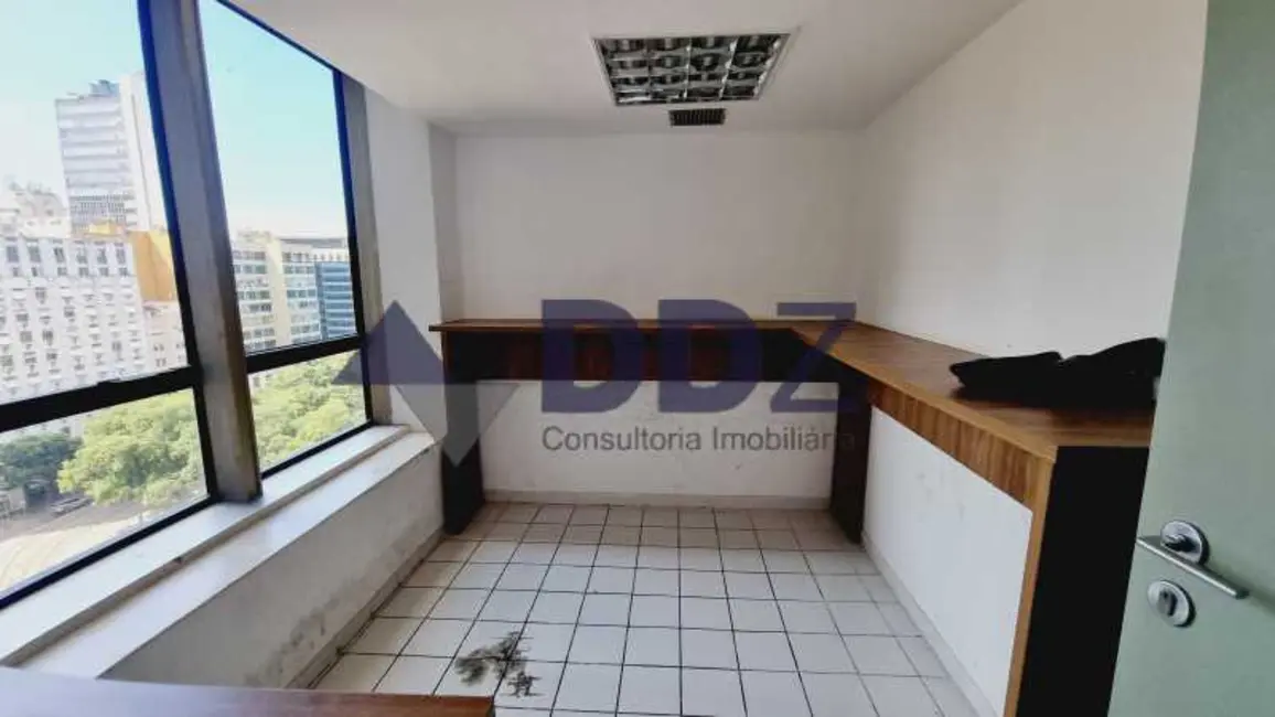 Sala Comercial à venda, 40m2 em Rio De Janeiro - RJ - imagem 6 Foto 6 de Sala Comercial à venda, 40m2 em Rio De Janeiro - RJ