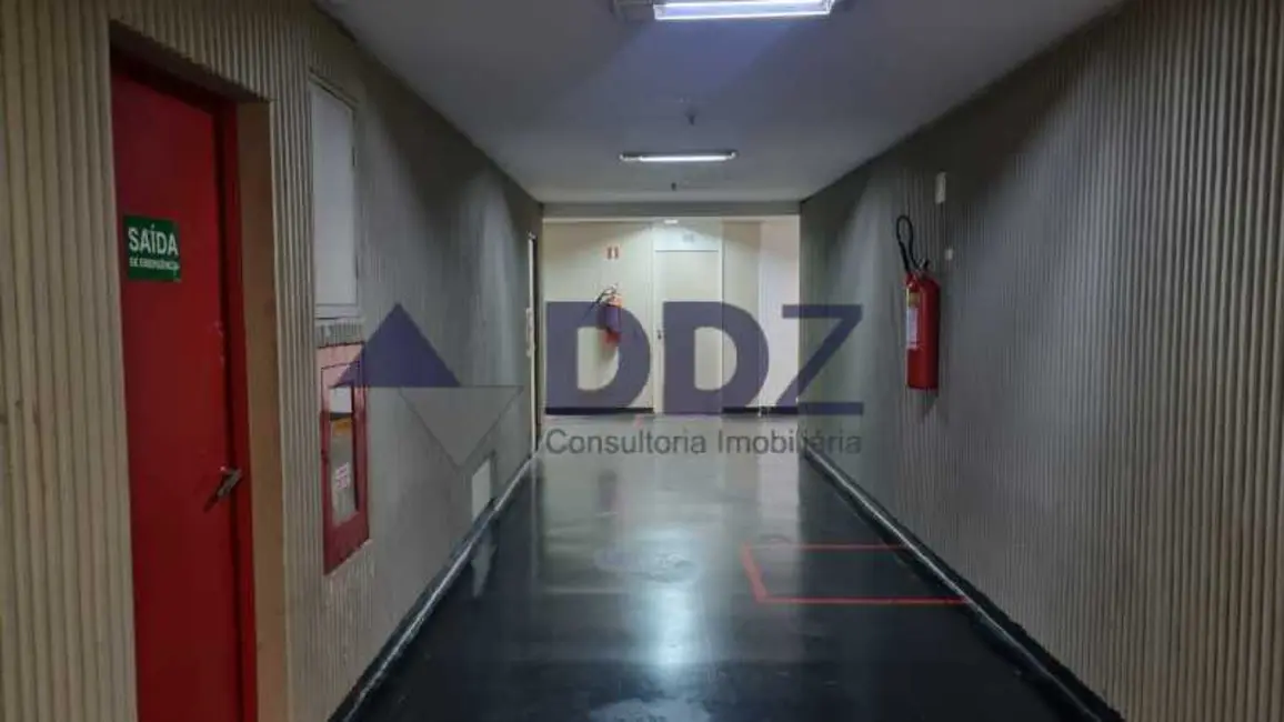 Sala Comercial à venda, 39m2 em Rio De Janeiro - RJ - imagem 6 Foto 6 de Sala Comercial à venda, 39m2 em Rio De Janeiro - RJ