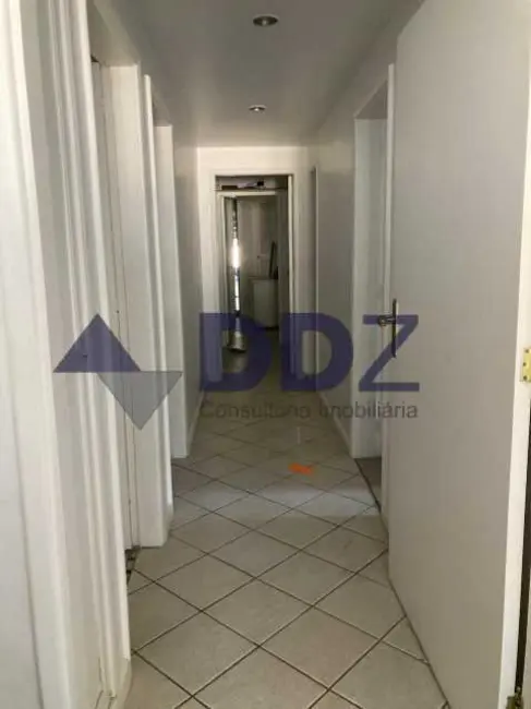 Foto 6 de Apartamento com 4 quartos à venda, 200m2 em Rio De Janeiro - RJ