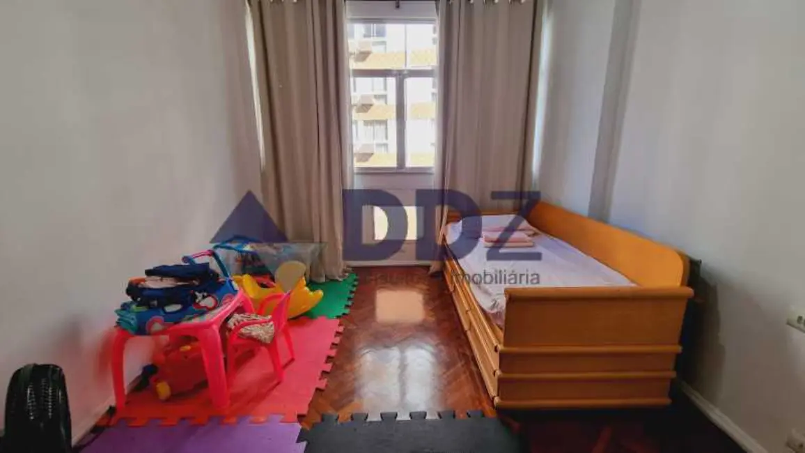 Foto 8 de Apartamento com 3 quartos à venda, 140m2 em Rio De Janeiro - RJ