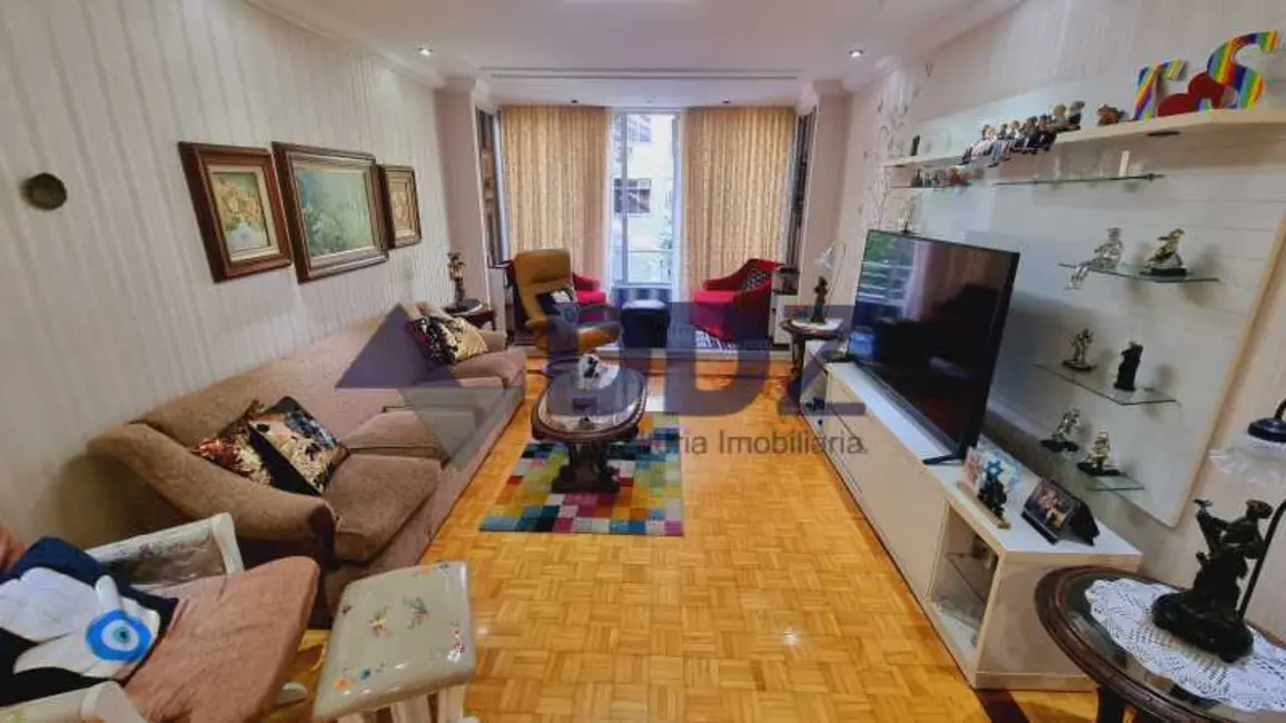 Foto 3 de Apartamento com 3 quartos à venda, 156m2 em Rio De Janeiro - RJ
