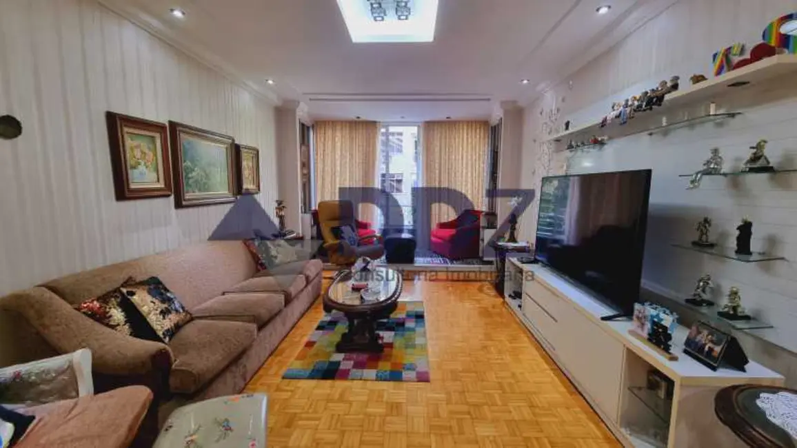 Foto 2 de Apartamento com 3 quartos à venda, 156m2 em Rio De Janeiro - RJ