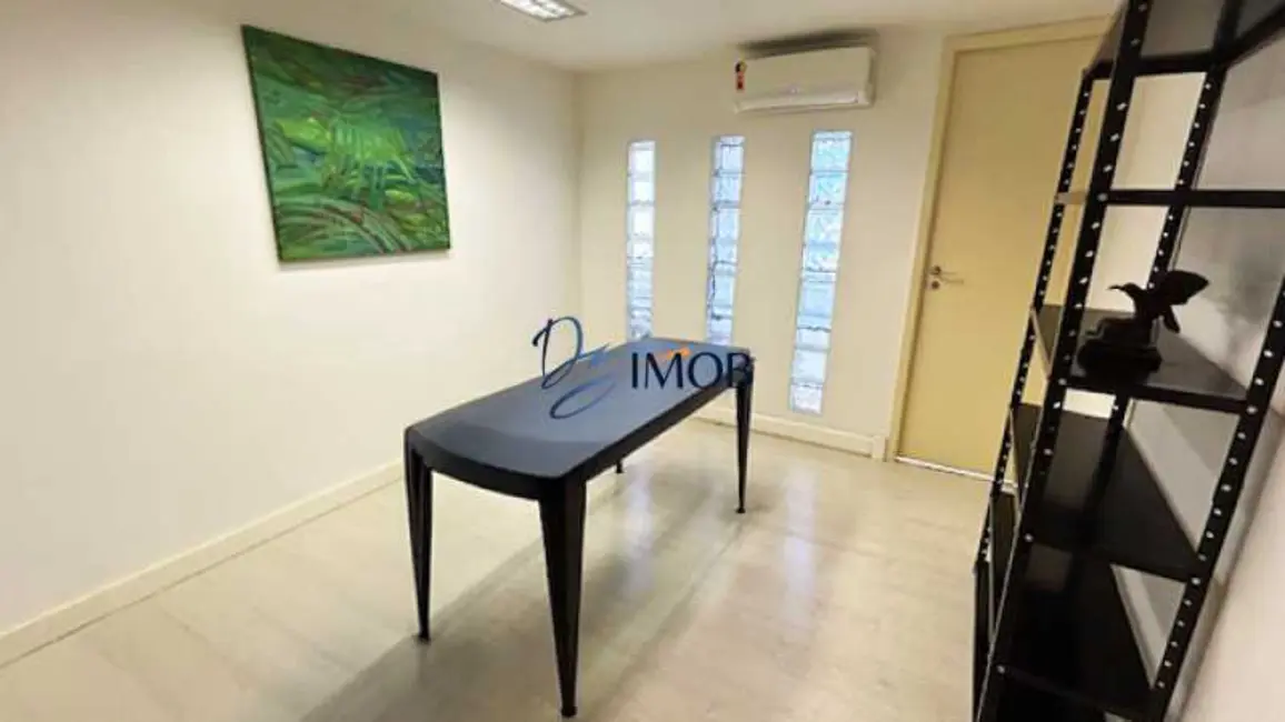 Sala Comercial à venda e para alugar, 122m2 em Rio De Janeiro - RJ - imagem 9 Foto 9 de Sala Comercial à venda e para alugar, 122m2 em Rio De Janeiro - RJ