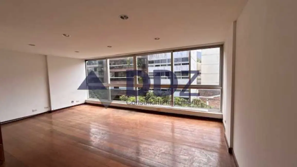 Apartamento com 3 quartos à venda, 116m2 em Rio De Janeiro - RJ - imagem 2 Foto 2 de Apartamento com 3 quartos à venda, 116m2 em Rio De Janeiro - RJ