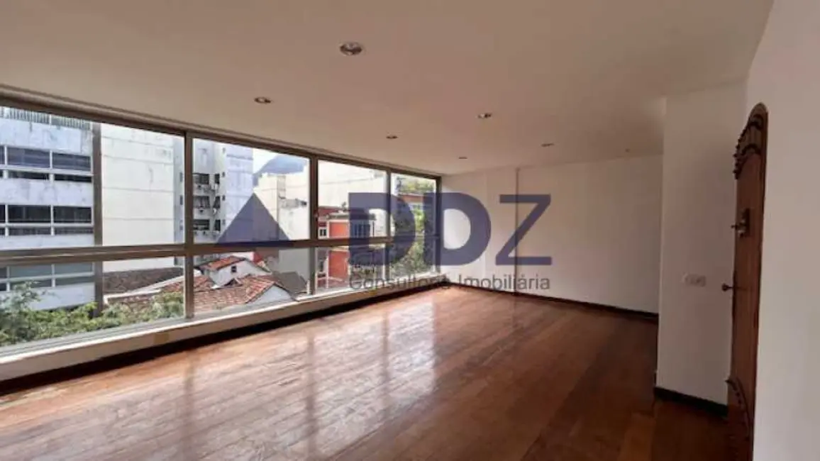 Apartamento com 3 quartos à venda, 116m2 em Rio De Janeiro - RJ - imagem 1 Foto 1 de Apartamento com 3 quartos à venda, 116m2 em Rio De Janeiro - RJ