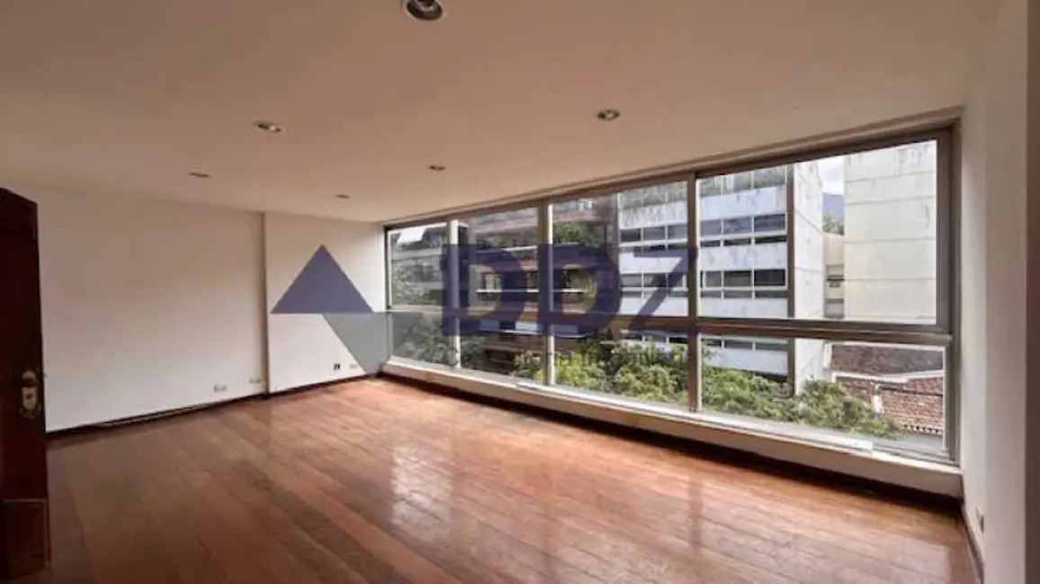Apartamento com 3 quartos à venda, 116m2 em Rio De Janeiro - RJ - imagem 5 Foto 5 de Apartamento com 3 quartos à venda, 116m2 em Rio De Janeiro - RJ