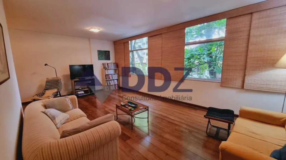 Foto 1 de Apartamento com 3 quartos à venda, 130m2 em Rio De Janeiro - RJ