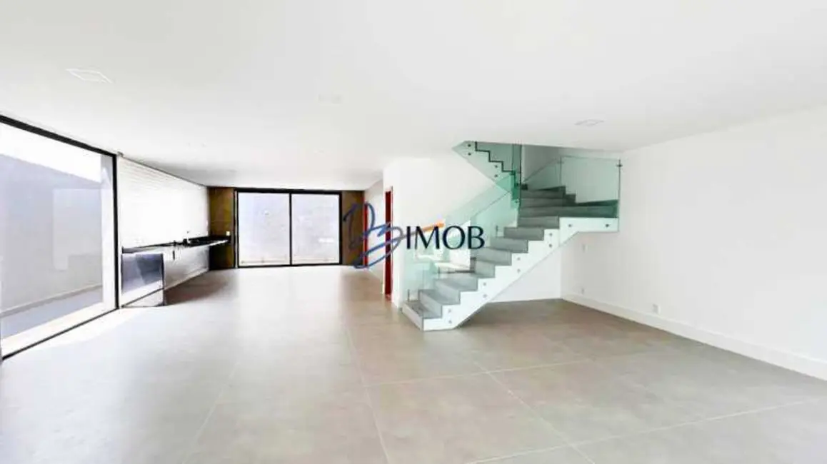 Foto 3 de Casa de Condomínio com 5 quartos à venda, 320m2 em Rio De Janeiro - RJ