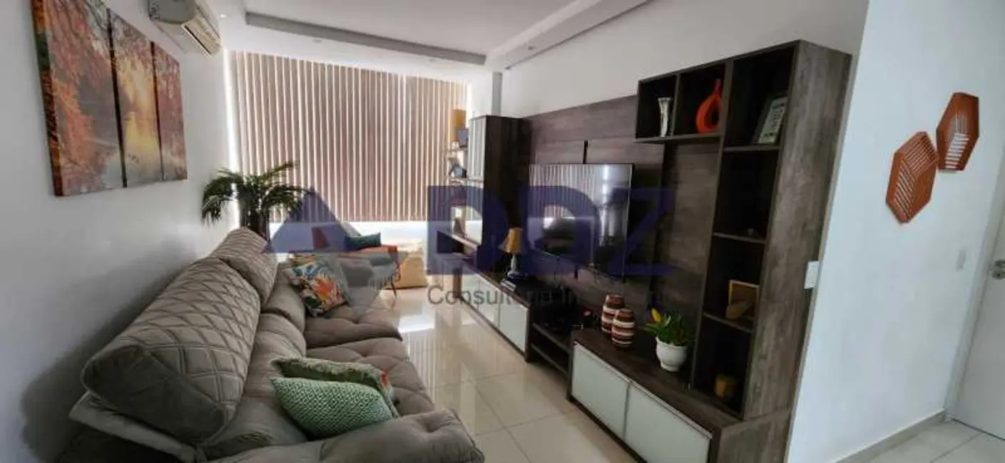 Apartamento com 3 quartos à venda, 130m2 em Rio De Janeiro - RJ - imagem 4 Foto 4 de Apartamento com 3 quartos à venda, 130m2 em Rio De Janeiro - RJ