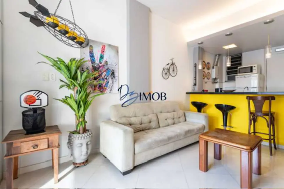 Foto 2 de Apartamento com 1 quarto à venda, 32m2 em Rio De Janeiro - RJ