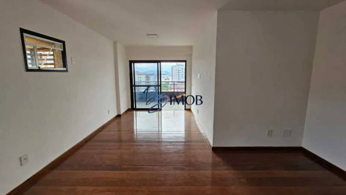 Apartamento com 3 quartos para alugar, 125m2 em Rio De Janeiro - RJ - imagem 7 Foto 7 de Apartamento com 3 quartos para alugar, 125m2 em Rio De Janeiro - RJ