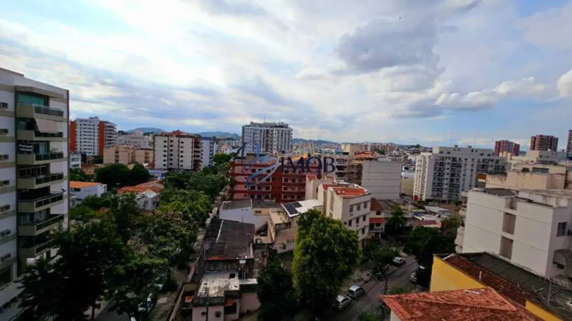 Apartamento com 3 quartos para alugar, 125m2 em Rio De Janeiro - RJ - imagem 5 Foto 5 de Apartamento com 3 quartos para alugar, 125m2 em Rio De Janeiro - RJ