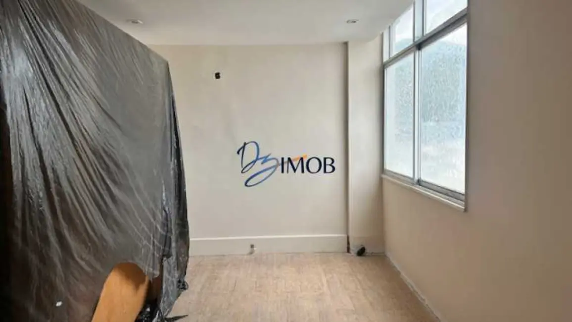 Sala Comercial à venda, 32m2 em Rio De Janeiro - RJ - imagem 9 Foto 9 de Sala Comercial à venda, 32m2 em Rio De Janeiro - RJ
