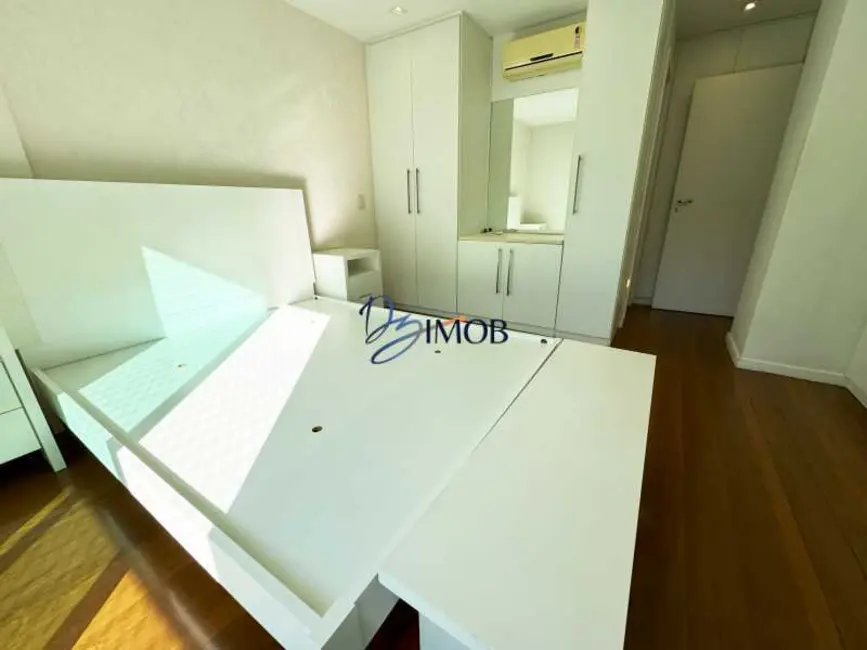 Foto 6 de Apartamento com 3 quartos à venda, 140m2 em Rio De Janeiro - RJ