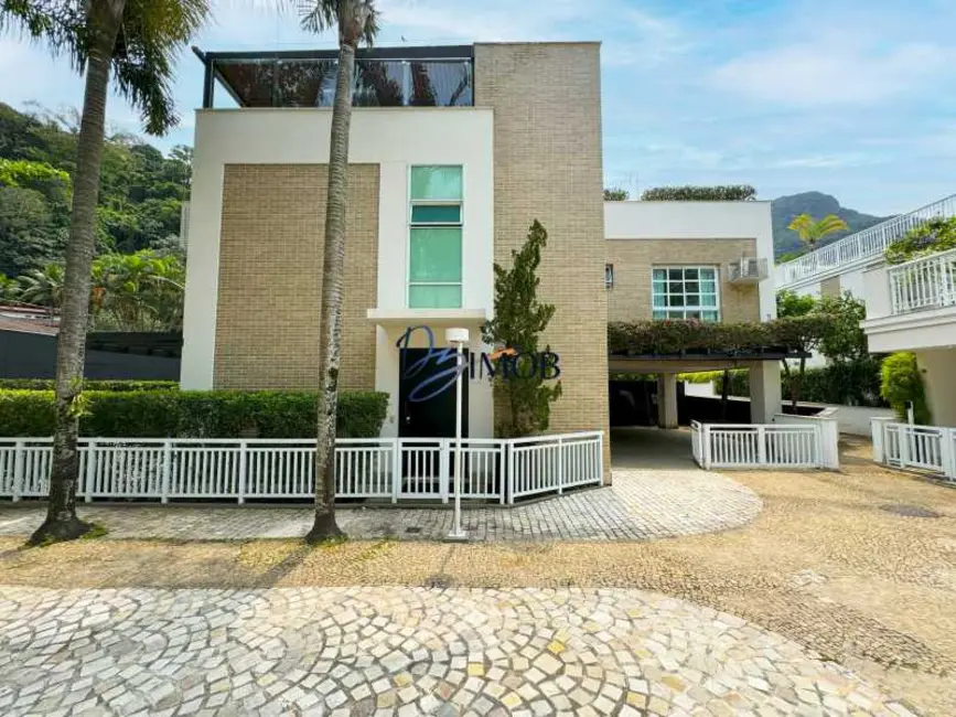 Foto 2 de Casa de Condomínio com 3 quartos à venda, 398m2 em Rio De Janeiro - RJ
