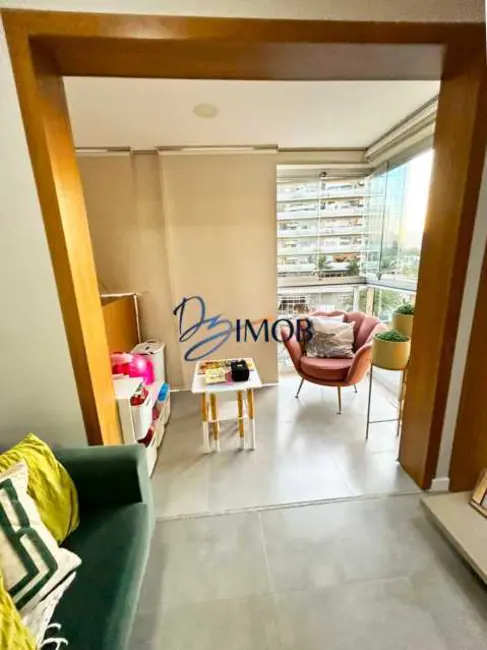 Foto 2 de Apartamento com 2 quartos à venda, 64m2 em Rio De Janeiro - RJ
