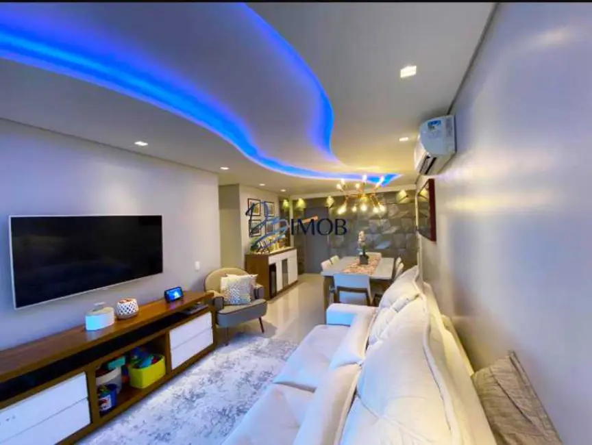 Apartamento com 3 quartos à venda, 110m2 em Rio De Janeiro - RJ - imagem 3 Foto 3 de Apartamento com 3 quartos à venda, 110m2 em Rio De Janeiro - RJ