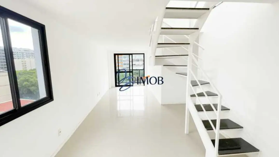 Foto 1 de Cobertura com 2 quartos à venda, 145m2 em Rio De Janeiro - RJ