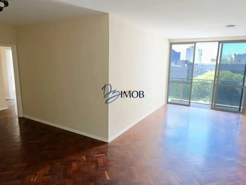 Apartamento com 4 quartos à venda, 139m2 em Rio De Janeiro - RJ - imagem 3 Foto 3 de Apartamento com 4 quartos à venda, 139m2 em Rio De Janeiro - RJ