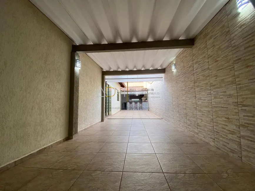 Foto 7 de Sobrado com 3 quartos à venda, 300m2 em Vila Antártica, Botucatu - SP