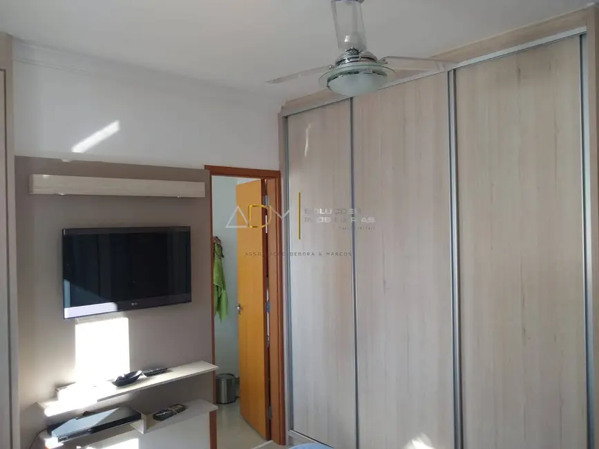 Foto 8 de Apartamento com 2 quartos à venda, 73m2 em Vila Nogueira, Botucatu - SP