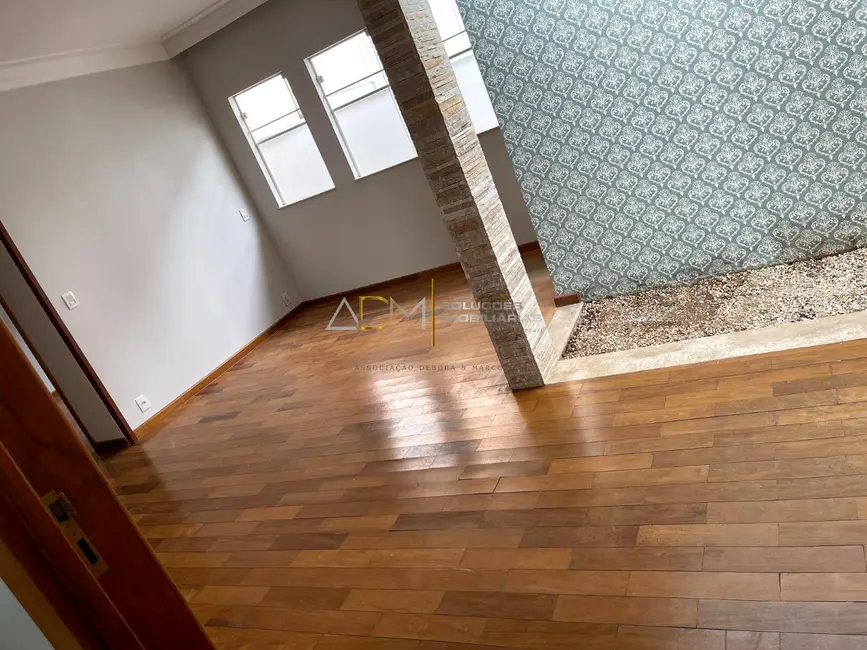 Foto 4 de Casa com 3 quartos à venda, 275m2 em Botucatu - SP