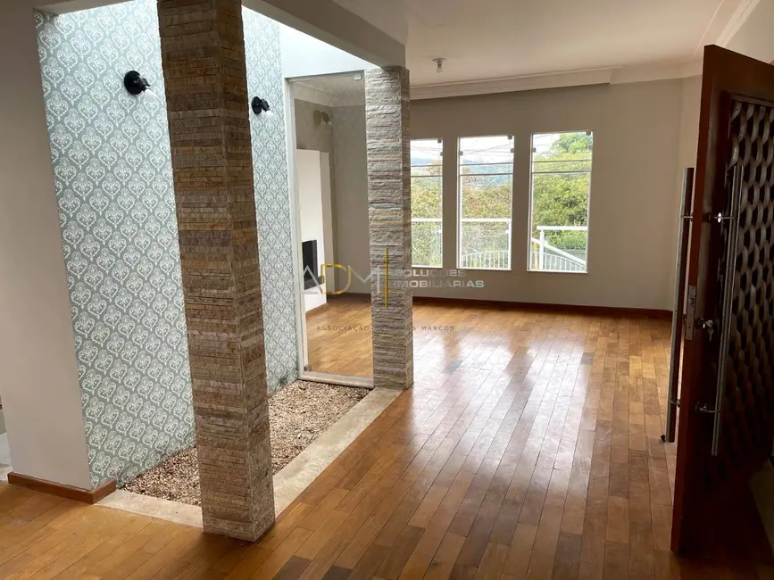 Foto 5 de Casa com 3 quartos à venda, 275m2 em Botucatu - SP