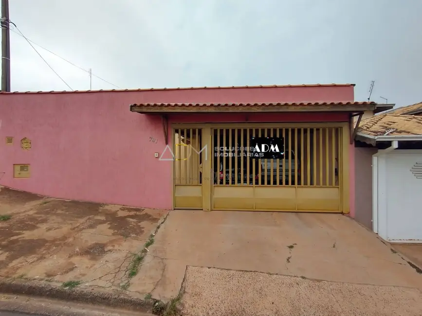 Foto 1 de Casa com 3 quartos à venda, 250m2 em Botucatu - SP