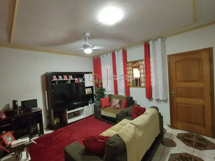 Foto 8 de Casa com 3 quartos à venda, 250m2 em Botucatu - SP