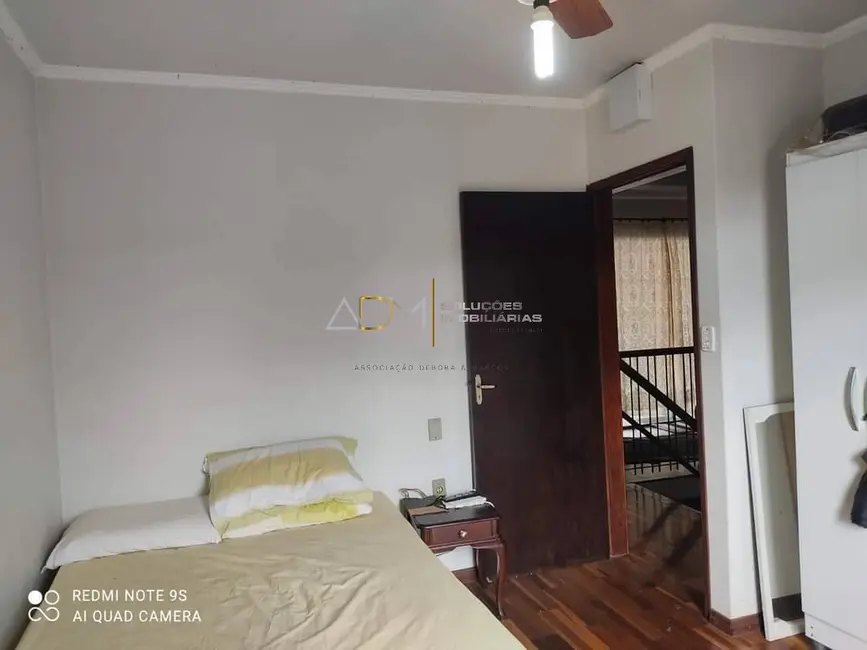 Foto 9 de Casa com 3 quartos à venda, 200m2 em Botucatu - SP