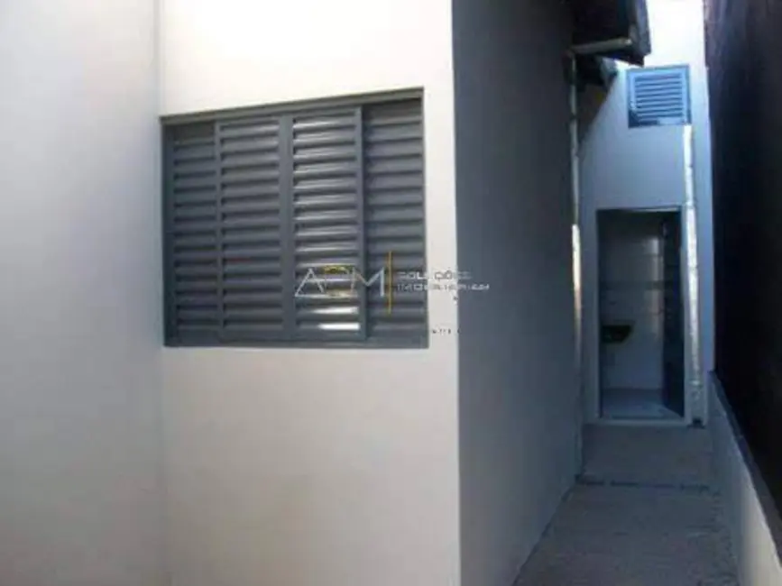 Foto 3 de Casa com 2 quartos à venda, 70m2 em Botucatu - SP