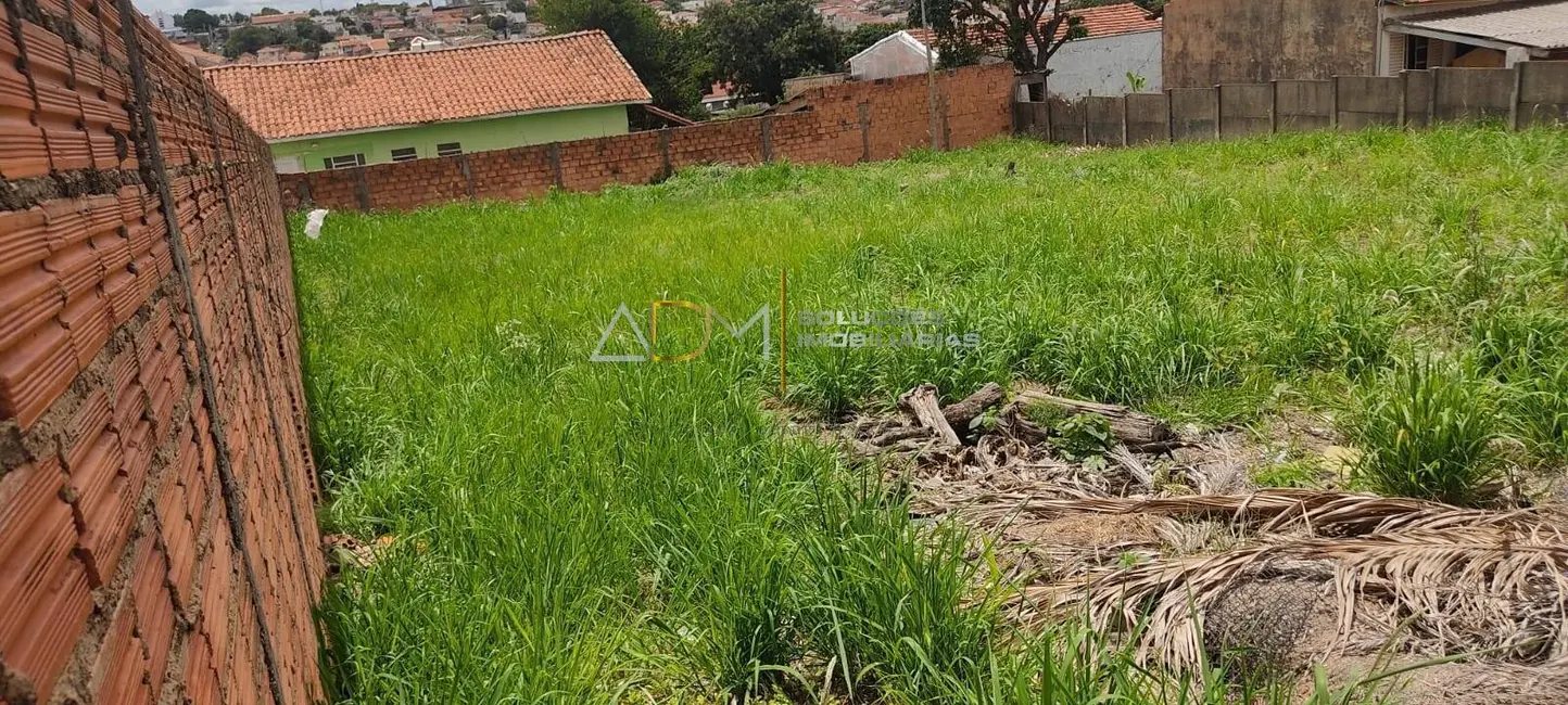 Foto 1 de Terreno / Lote à venda, 300m2 em Vila Cidade Jardim, Botucatu - SP